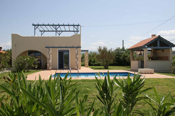 Villa Diana is a new detached one story villa  with   private pool,  garden, 2 d Nottingham, United Kingdom Villa Diana- Pool -100 meter walk to the beach Entire bungalow vacation rental 16478467