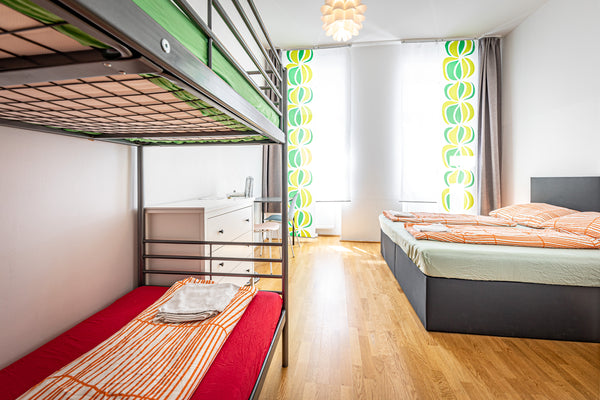 Premium quality - Affordable price - Perfect public transport!<br /><br />You sl Vienna, Austria 14 MINUTES TO THE CENTER (1/2) Private room in rental unit vacation rental 7715825