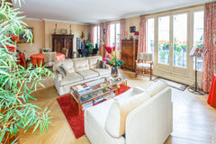 <b>The space</b><br />Between Champs-Elysées, Montaigne and George V, the true G Paris, France Montaigne/GeorgeV,quiet 100m2 flat Entire rental unit vacation rental 1256477