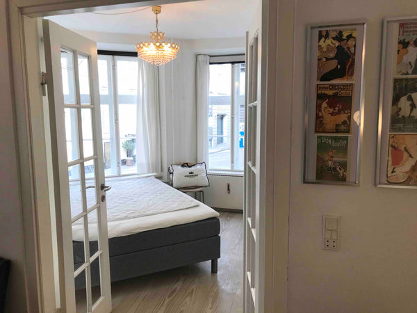 UDLEJES KUN TIL VIRKSOMHEDER ELLER EXPATS. Op til 2 år<br />2 værelseslejlighed  Copenhagen, Denmark Fully furnished apartment next to Kgs Nytorv. Entire rental unit vacation rental 18054863