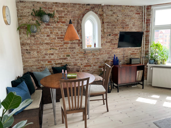 Nyd bylivet i København i en lejlighed beliggende ovenpå en mindre bar, tæt på<b  Skøn lejlighed tæt på Amager strand Entire condo vacation rental 592708010624768317