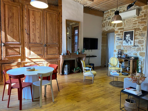 Appartement typique en plein coeur du quartier historique. Cet appartement spaci Lyon, France Vieux Lyon : Superbe appartement en hypercentre Entire rental unit vacation rental 622960983592366009