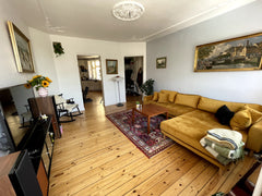 Din familie vil være tæt på alt, når I bor i denne centralt beliggende bolig. Le Copenhagen, Denmark Stor lejlighed centralt beliggende i København. Entire condo vacation rental 685249249048660983