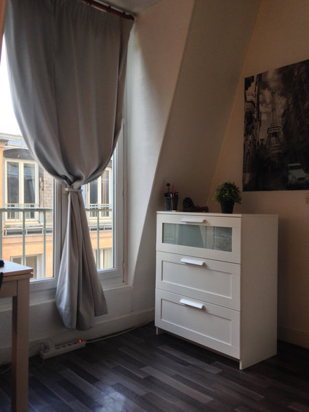 This bright and cosy apartment is situated on the last floor of a Hausmann type  Paris, France Parisian attic Entire rental unit vacation rental 10160108