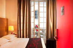 Located in the heart of the busiest area of Paris right bank, the Villathena's m Paris, France Comfortable room near Galeries Lafayette Room in boutique hotel vacation rental 21144123