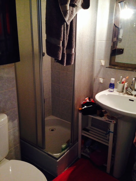 Studio très bien situé au coeur des Batignolles.<br />Lumineux et agréable  <br  Paris, France Studio au coeur des Batignolles Entire rental unit vacation rental 6519576