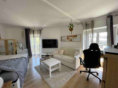 Grand Studio très lumineux proche des commerces et du quartier latin. L'ambiance Villecresnes, France Studio aux portes du quartier latin Entire rental unit vacation rental 4793055