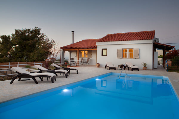An attractive, cozy, fully-equipped house, in Korakies in the region of Akrotiri Chania, Greece Breeze House Kreta-Chania-korakies Entire home vacation rental 24302521
