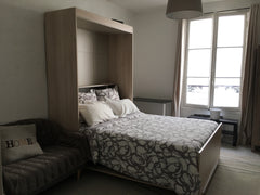 This delightful and tastefully decorated Studio, apartment is located on rue du  Paris, France Wonderful Champs-Elysées Entire rental unit vacation rental 19900268