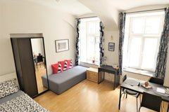 VIENNA LIVES AGAIN WITHOUT COVID RESTRICTIONS:<br /><br />We, attractions & rest Vienna, Austria MSQ Diana - 35 m² apartment near CITY - fast wifi Entire condo vacation rental 6691046