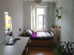 ZENTRALES ZIMMER IN INTERNATIONALER WOHNGEMEINSCHAFT: <br />Die Wohnung ist eine Vienna, Austria Central cozy room in international flat Private room in rental unit vacation rental 44526895