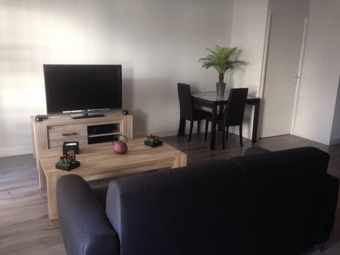 Appartement au 1er étage<br />Résidence  neuve et calme<br />Bus et tram au pied Bordeaux, France Chambre paisible - proche de tout - Private room in condo vacation rental 7578136