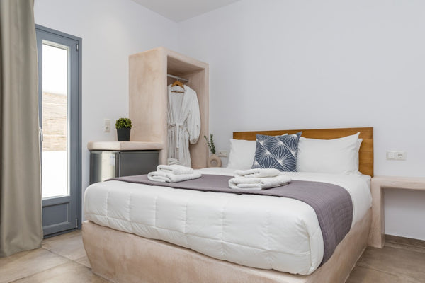 Naxos Ark Hotel located in the center of Naxos City  <br />It is a brand new cit Naxos, Greece Naxos Ark 8 Room in hotel vacation rental 636505858631984260