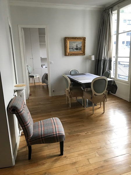 Quiet and sunny 43 square meter apartment on the 4th floor of an old building wi  Your charming apartment in Paris 16ème Entire rental unit vacation rental 23872555