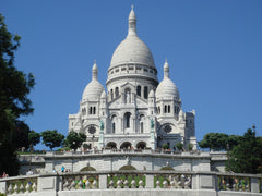 Appartement moderne au 5 ème étage avec deux grandes fenêtres, très lumineux, av Paris, France 45 square feet near montmartre Entire rental unit vacation rental 6456662