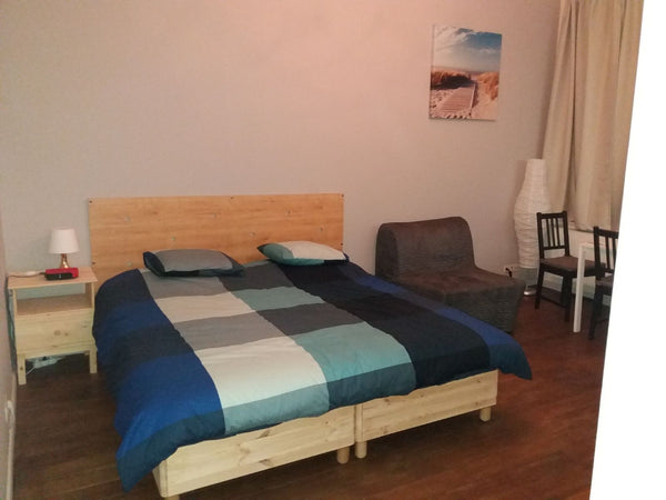 Très jolie studio en plein centre de Bruxelles ( derrière la place de Brouckere)  Nice Studio in center of Brussels Entire rental unit vacation rental 23678771