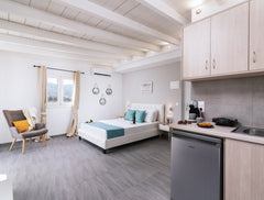 <b>License number</b><br />Exempt  Romantic Luxury Suite with gorgeous sea view! Room in aparthotel vacation rental 50030279