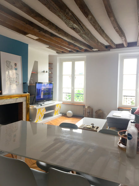 Come and discover Paris as a couple or a trio :-)<br />You will love your experi Paris, France Charming and Bright 2 bedrooms app in the Marais️ Entire rental unit vacation rental 19857358