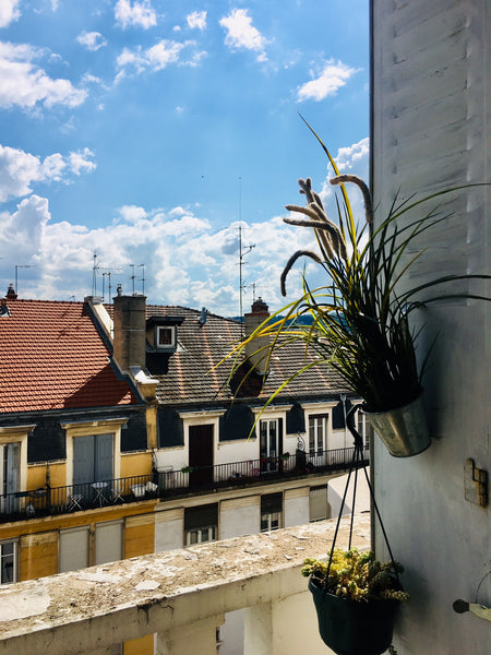 Charmant T2bis en dernier étage, avec balcon plein sud, climatisé, idéal pour 2  Paris, France Joli nid en dernier étage, plein sud et climatisé Entire rental unit vacation rental 35965835