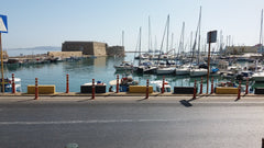 Welcome @Kleio's place!<br />Comfi  apartment in the heart of Heraklion city!<br  Comfi apartment 1.5 min away from main square Entire condo vacation rental 18735246