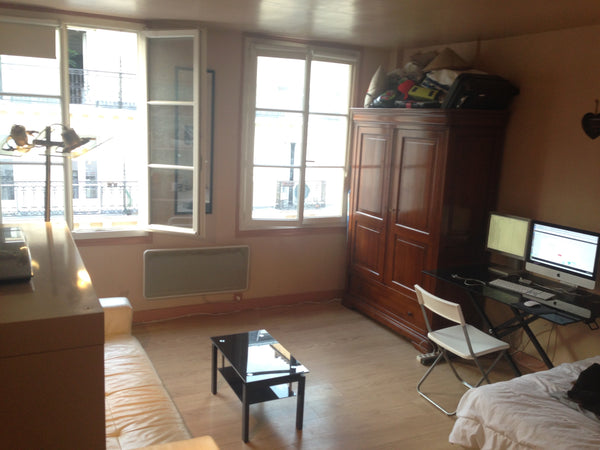Immeuble Haussmannien proche métro Pigalle/Saint Georges<br />1 pièce très bien  Paris, France Studio meublé 25m2 Paris 09 Pigalle Entire rental unit vacation rental 7159592