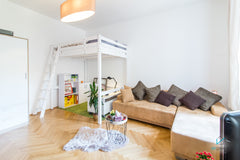 Close to the city centre and still close to one of the most beautiful parks in V  STYLISH CITY APARTMENT CLOSE TO NATURE Entire rental unit vacation rental 34139106