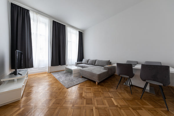 Das Vienna Dream Apartments  bietet Unterkünfte mit kostenfreiem WLAN, 700 m von  Vienna Dream Apartments City Center 2 Bedroom Entire rental unit vacation rental 28179031