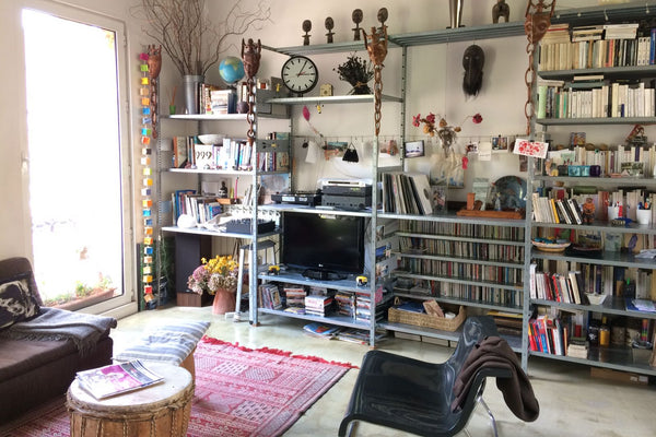 Situated in a lively and meltingpot area of Paris, few steps from Buttes Chaumon Paris, France Maison Parisienne 3 étages et double terrasse Entire townhouse vacation rental 18217534