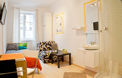 LOCATION:<br />- In the center. All is walkable. Save money and time<br />- Easy Vienna, Austria LONG TERM central location+ private shower+sink Private room in rental unit vacation rental 32765561