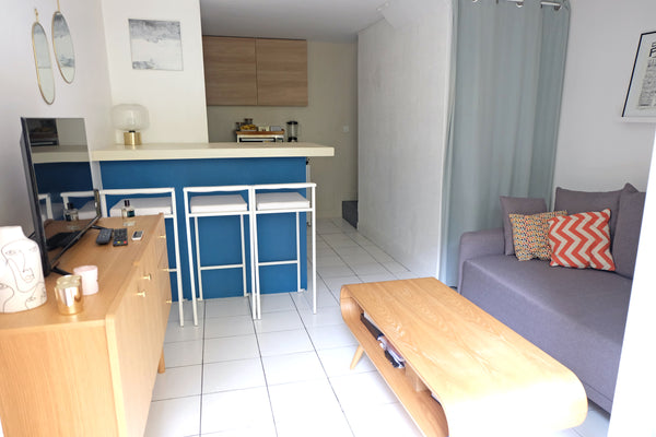 After a two-years break, I'm back as a host on Airbnb ! <br />My apartement is a Paris, France Cozy duplex with terrace (Oberkampf) Entire rental unit vacation rental 968499