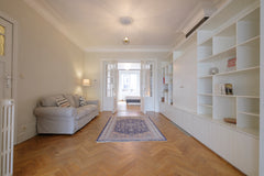Very nice crossing apartment where, bathes a changing light during the day and t Brussels, Belgium Spacious 1 bedroom flat in European district Entire rental unit vacation rental 590369455995813335