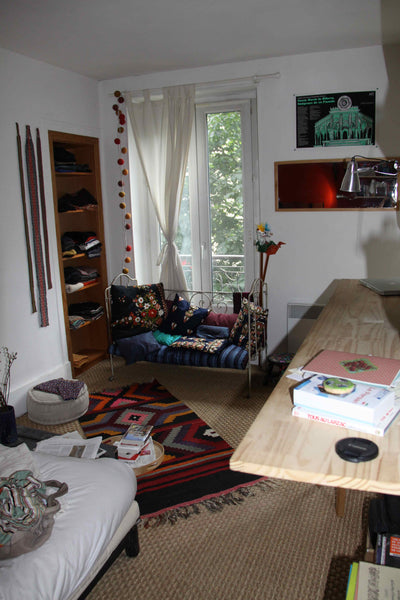 joli studio très bien aménagé, avec grand lit double, salle de bain et cuisine.   studio chaleureux Entire rental unit vacation rental 11051386