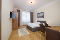 Entspanne dich mit der ganzen Familie in dieser friedlichen Unterkunft. Vienna, Austria Schönbrunn Apt Top 11 Entire rental unit vacation rental 572913413176569575