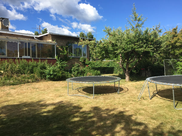 Cosy House in a quiet neighborhood 10 min. by car from the City Hall. 3-4 rooms   Charming old bungalow in Copenhagen Private room in bungalow vacation rental 26471013