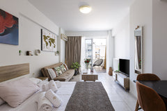 The central studio is ideally located just one minute from the beach and also ne Greece Central & Quiet Studio (1min. from the beach) Entire rental unit vacation rental 31903004