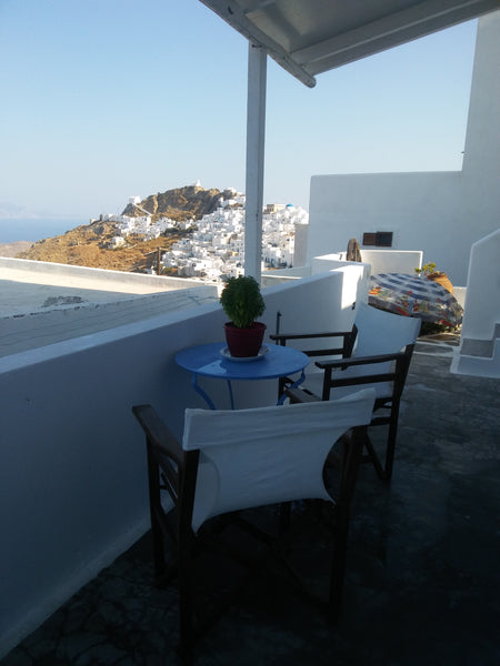 Cozy apartment with beautiful view, 5km from the port.<br /><br />The gps locati  Alcyone House Chora, Serifos Private room in rental unit vacation rental 49606530