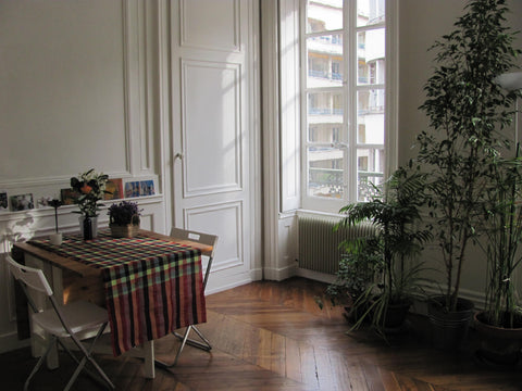 Always wanted to sleep in a house of 19th century ? <br /><br />This flat is in  Lyon, France Spacious, bright flat in the city center Entire rental unit vacation rental 11332973