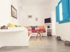 Rizoshousesantorini.com<br />Οur brand new house is located two minutes from the  Rizos House Cycladic home vacation rental 43674179