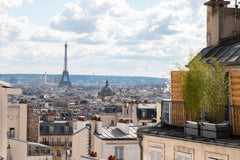 a stunning Duplex apartment located in the heart of Montmartre. It has 2 bedroom Paris, France Terrasse et vue sur Paris Entire rental unit vacation rental 4019967