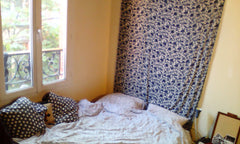 Petit studio agréable, avec une fenêtre donnant vu sur le grand arbre de la cour Caen, France studio paris 20ème Père Lachaise Juillet Août ! Entire rental unit vacation rental 18659590