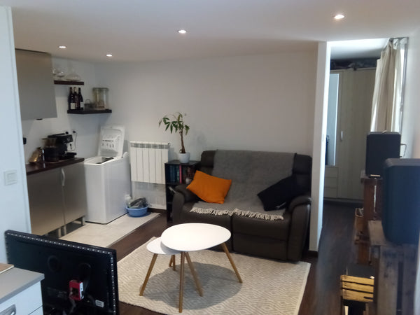 Petit appartement de 30m² bien équipé au centre d'un quartier très animé et rech Paris, France Beau petit deux pièces, en plein cœur d'Oberkampf Entire rental unit vacation rental 19082196
