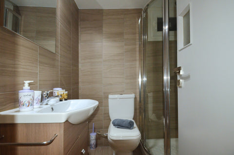 A minimal apartment in the center of Athens, on the ground floor, provides acces Chalandri, Greece An urban apartment at plateia Koliatsou Entire rental unit vacation rental 53910733