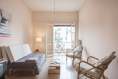 Super centrally located bright flat, minimally furnished with some 70ies charm:  Berlin, Berlin, Germany Hidden gem: Walk to Acropolis, avoid the crowds Entire rental unit vacation rental 27927293