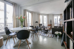 Cute flat (70 sm) in the heart of Paris in the famous Marais area, next to Beaub Paris, France Charming flat / Heart of Le Marais Entire rental unit vacation rental 6696778