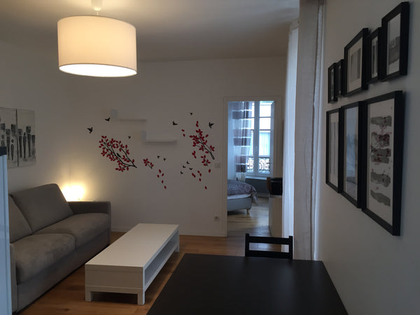 2 pièces rénovées en décembre 2017, au 1er étage sans ascenseur à 2mn à pieds de  2 pièces à Montparnasse Entire rental unit vacation rental 21263417