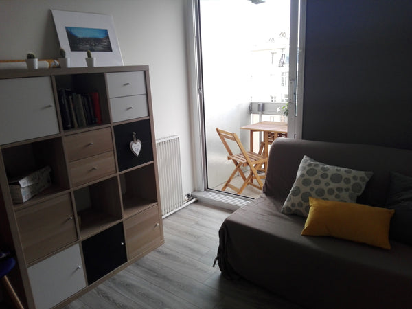 Lyon, France Grand appartement de 75m2 avec 2 chambres, balcon. Entire rental unit vacation rental 38108324