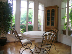 This quiet and bright apartment in a haussmanian secure building located in the  Paris, France A 150 sq.m apartment in Latin Quarter Entire rental unit vacation rental 9587460