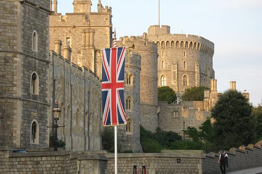 Windsor Stonehenge & Winchester Luxurious Executive Vehicle Private Tour Private Tours and Travel Guide Europe London CITY London Destination Tour