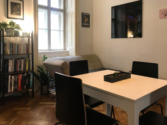 Our two room Apartment is located in the popular 7th district of Vienna on the y Vienna, Austria 2-Room Apartment, central, quiet house Entire rental unit vacation rental 35139405