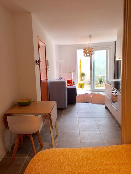 Trendy  studio (45 m2) with a good location in Gent, the studio has a double bed Kaprijke, Belgium Trendy studio in a great location Entire rental unit vacation rental 19184277